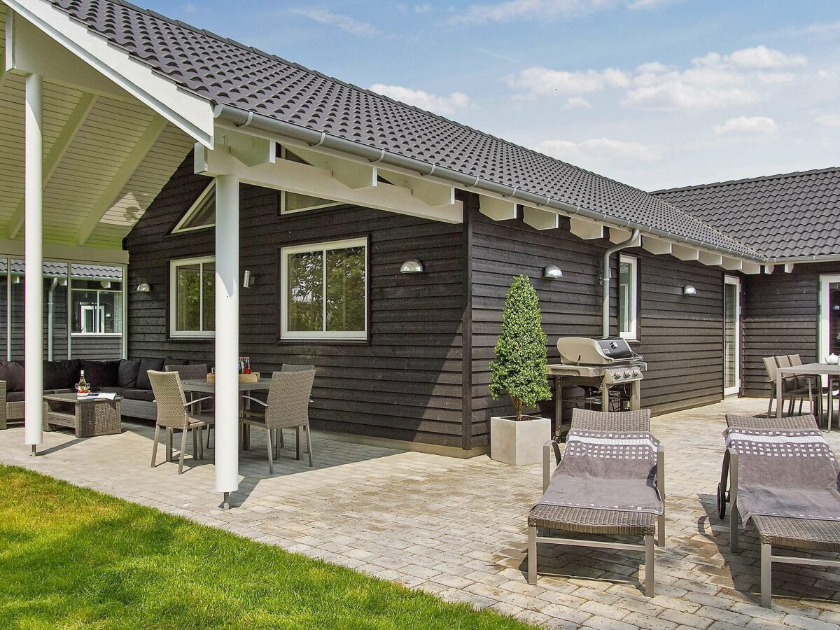 Holiday house 20 Personen Ferienhaus in Hasselberg - Outdoor photo 4
