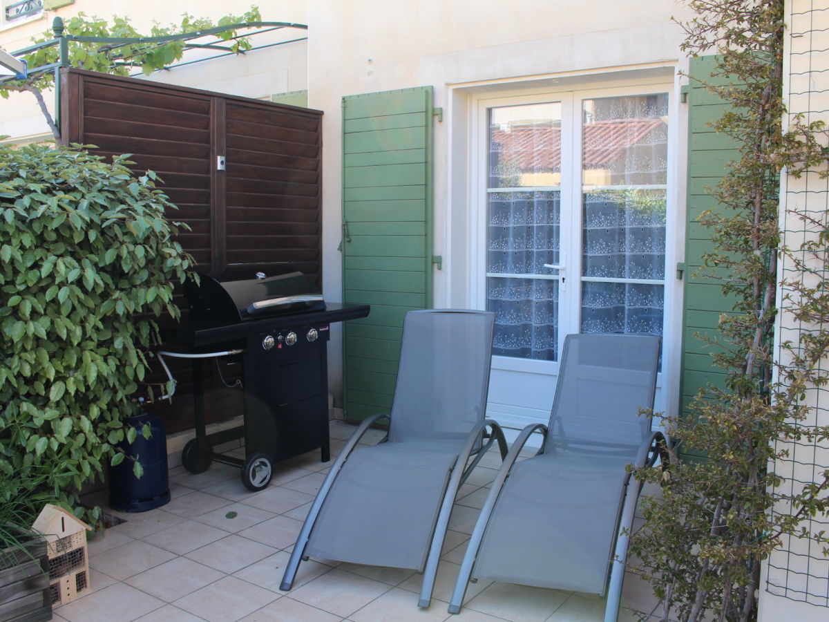 Holiday house Villa de la Colline - Outdoor photo 2