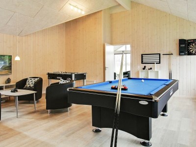 Holiday house 18 Personen Ferienhaus in Hasselberg - Outdoor photo 11