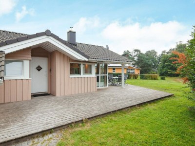 Holiday house 6 person holiday home in GROEMITZ in Grömitz - Holiday house