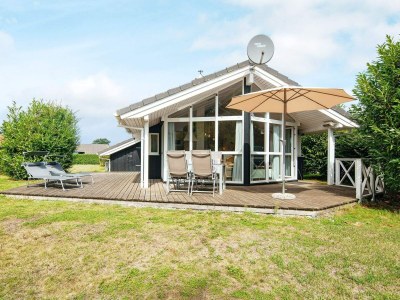 Holiday house 6 person holiday home in GROEMITZ in Grömitz - Holiday house