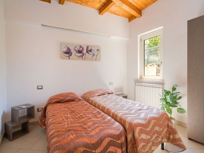 Apartment Apartment in Gasponi with Mountain Views - Features photo 18