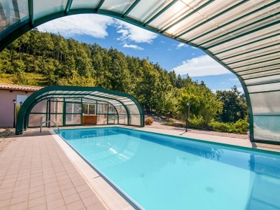 Farmhouse Holiday Home in Apecchio with Panoramic Views - Outdoor photo 3