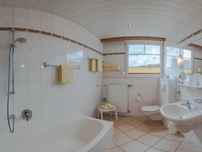 Holiday apartment 'Held' in a guesthouse amidst the vineyards - Features photo 25