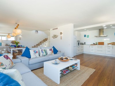 Holiday house with terrace and panoramic sea view - Features photo 15