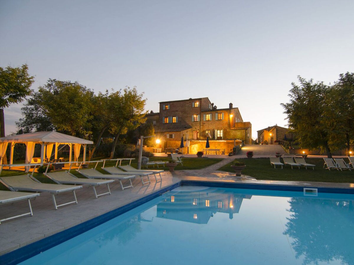 Holiday house Elegant holiday home with private pool (up to 25 people)