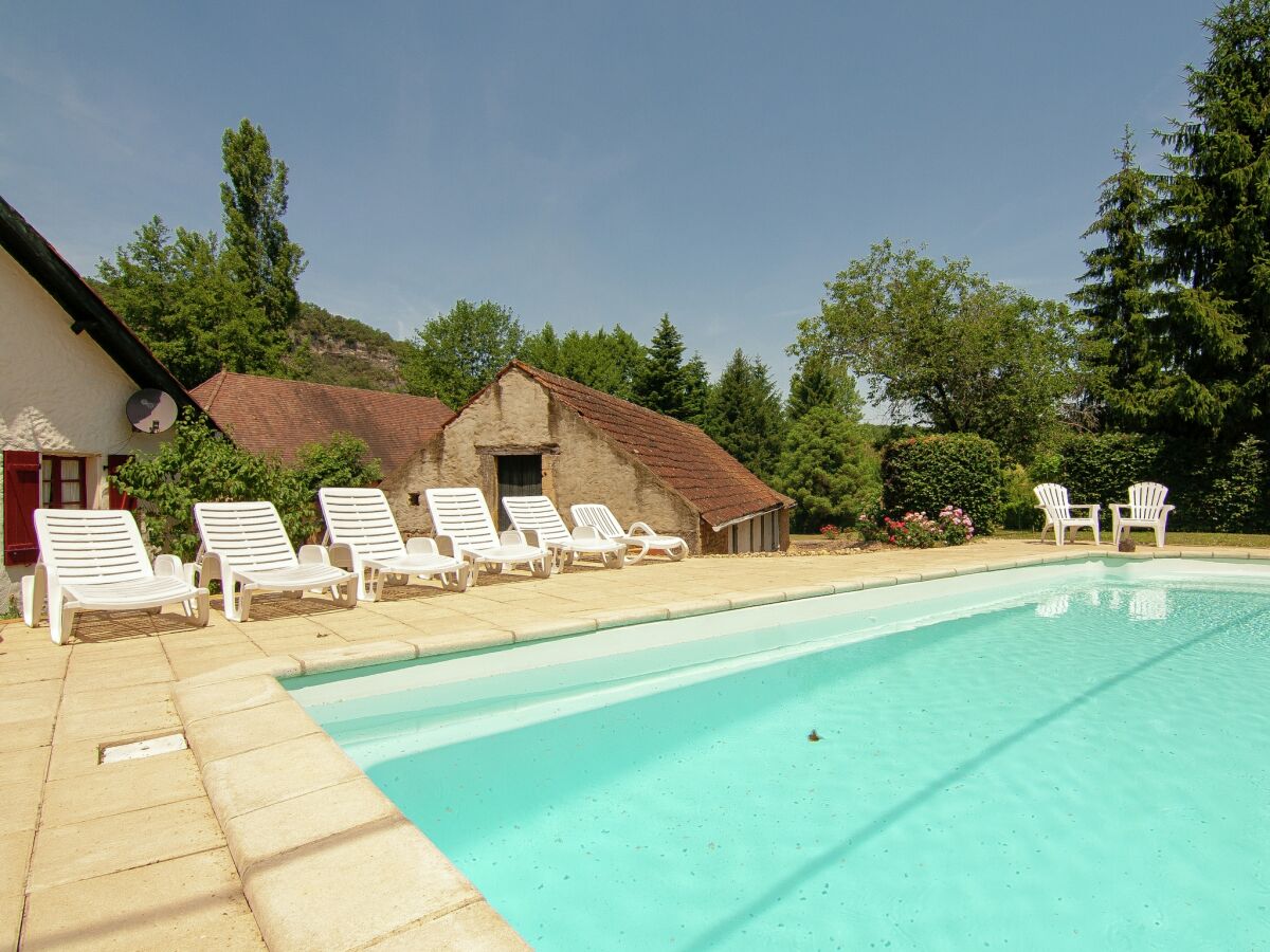 Holiday house Cottage in Vézac near Forest and Lake - Outdoor photo 2
