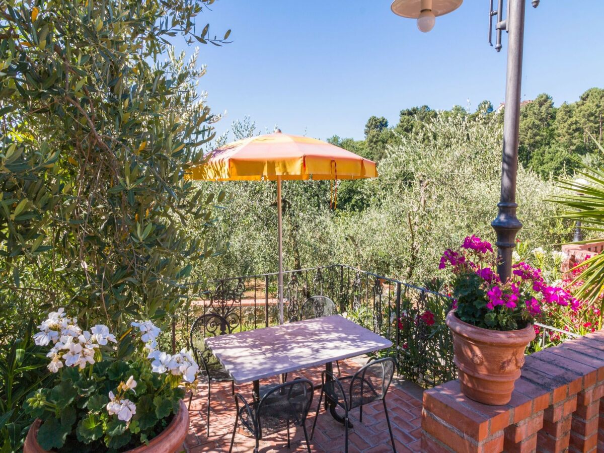 Farmhouse Farmhouse in Montecatini Terme with Sauna - Outdoor photo 5