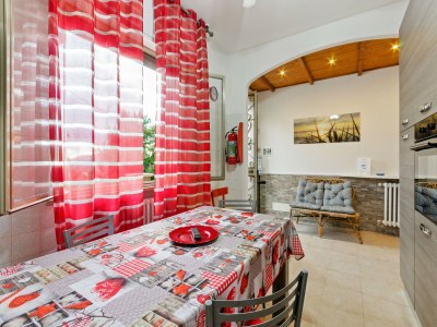 Apartment Belvilla by OYO Spacious Apartment near Saludecio - Features photo 9