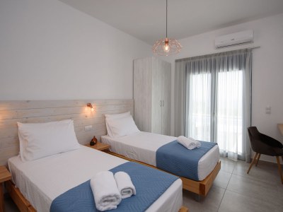 Villa Siriatis - Features photo 13
