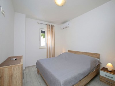 Holiday apartment with a great sea view & terrace - Features photo 13