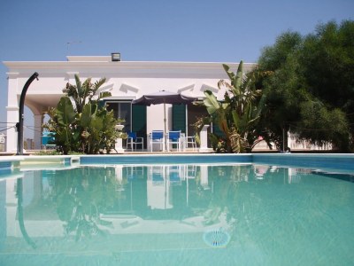 Holiday house Bianca with pool in San Pietro in Bevagna - Holiday house