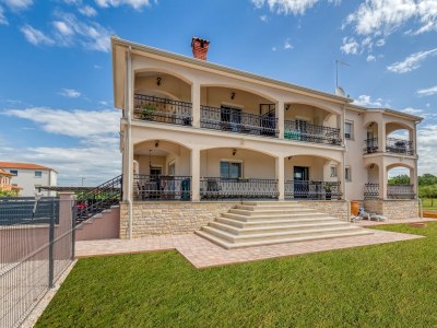 Apartment Apartments Covic - Apartment White with Balcony A2 - Outdoor photo 10