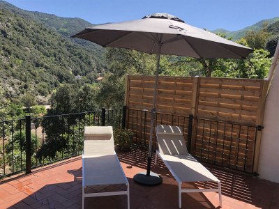 Holiday house Attraktive und luxuriöse Villa mit Pool-Jacuzzi - Outdoor photo 12