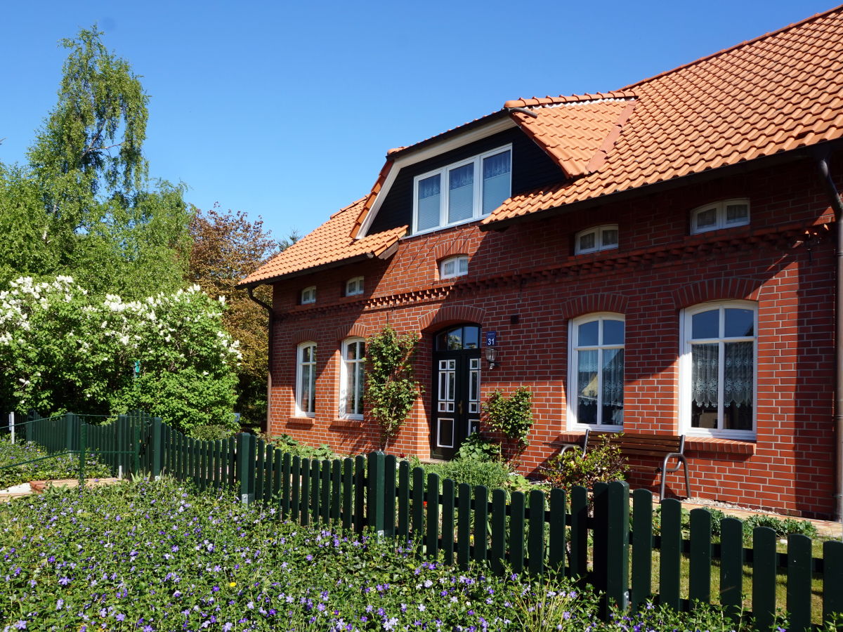 Holiday apartment Am Deckbusch /Holiday Apartment 5 - Outdoor photo 2