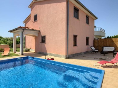 Villa Mary near Medulin with private pool in Ližnjan - Villa