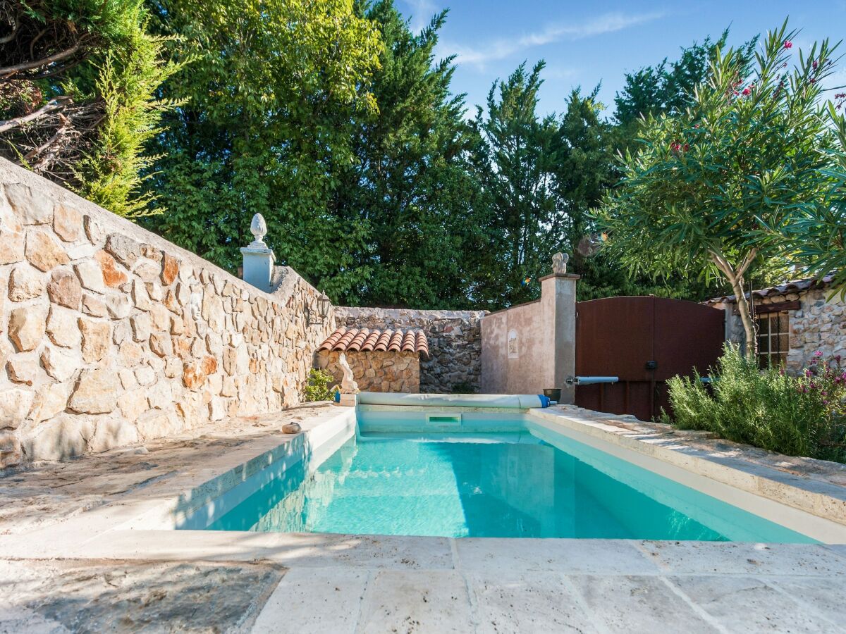 Holiday house Holiday Home in Lorgues with Pool and Terrace