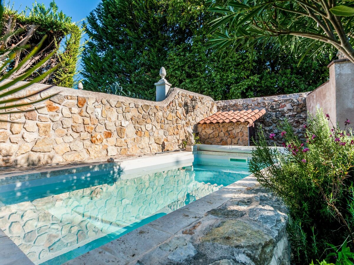 Holiday house Holiday Home in Lorgues with Pool and Terrace - Outdoor photo 4