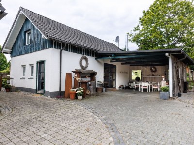 Holiday house Life is art at the "Alte Pferdestall" - Outdoor photo 7