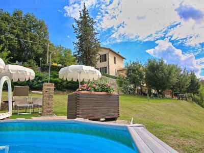 Apartment Wohnung in Piticchio mit Pool und Aussicht - Outdoor photo 8