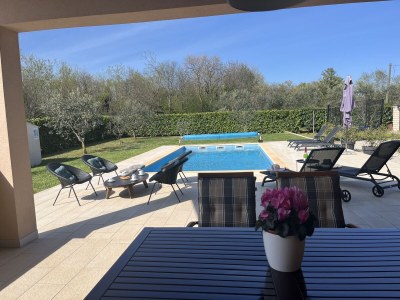 Holiday house Nina with a heated pool in Loborika - Holiday house