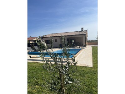 Holiday house Nina with a heated pool - Outdoor photo 6