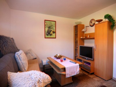 Apartment Cozy Apartment with Garden - Features photo 15
