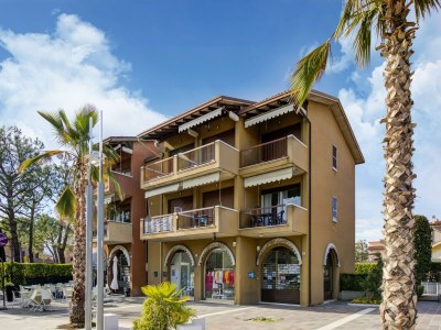 Apartment Apartment near Lake Garda with Pool in Lake Garda - Lombardy - Apartment