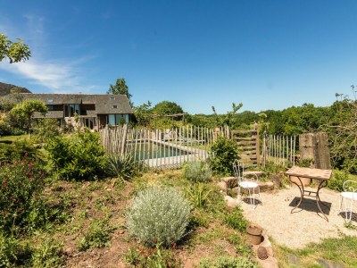 Holiday house Modern holiday home with swimming pool - Outdoor photo 13