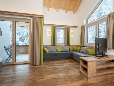 Chalet Chalet in Saalbach near Ski Lift - Features photo 15