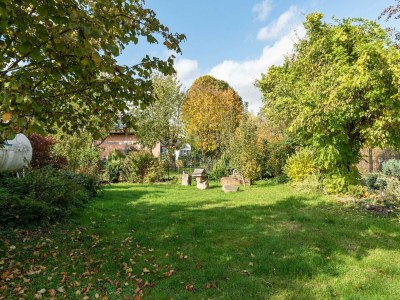 Holiday house Charmantes Ferienhaus mit eigenem Garten - Outdoor photo 13