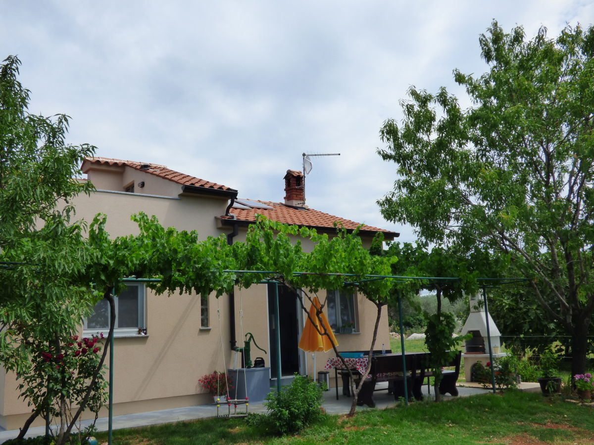 Holiday house Dama - Outdoor photo 3