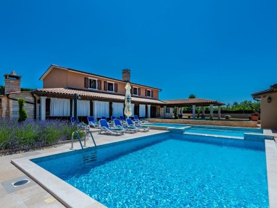 Holiday house Villa Vela Vrata in Žminj - Holiday house