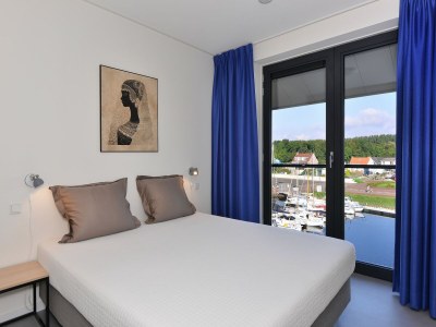 Apartment Waterfront Apartment with Terrace - Features photo 15