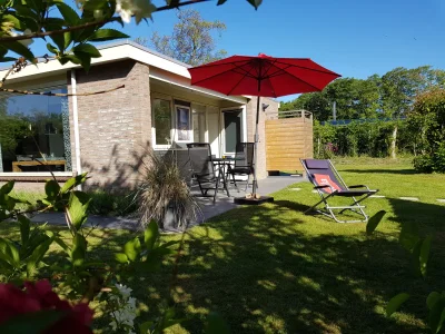Bungalow Gerritslanderdijkje 72 in Den Burg - Bungalow