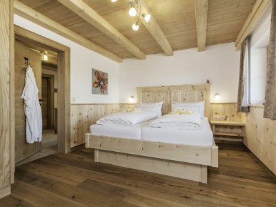 Chalet - No title - - Features photo 7