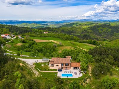 Villa Villa Mirna in Cerovlje - Villa