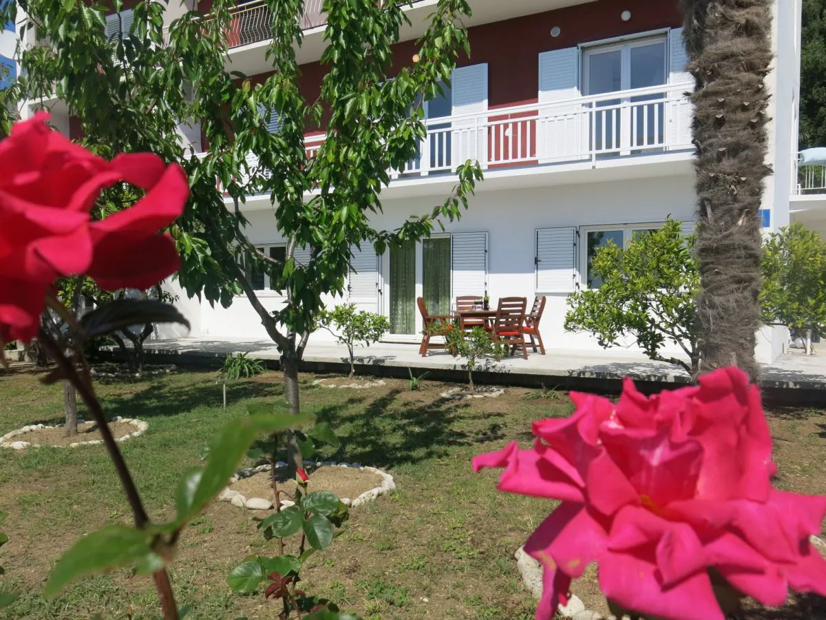 Holiday apartment Strandhaus Ivana App.2 - Outdoor photo 5