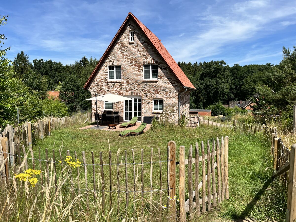 Holiday house Felsenbire im Heidezauber