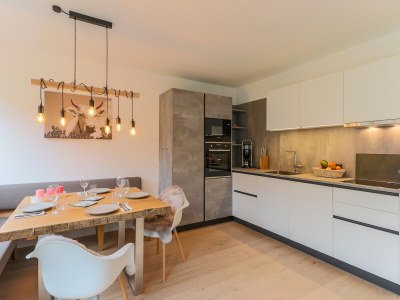 Apartment Modern apartment with garden and mountain views - Features photo 16