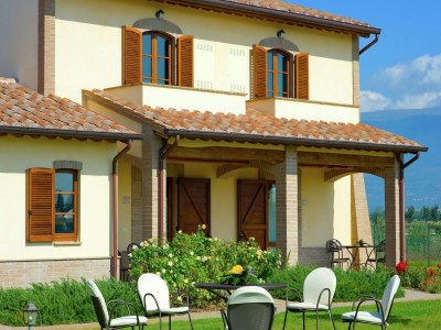 Villa Villa in Cannara with Pool near Assisi - Outdoor photo 11