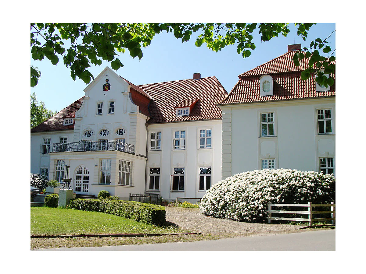 Holiday apartment Schoss Badow