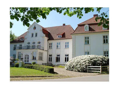Holiday apartment Schoss Badow in Badow - Holiday apartment