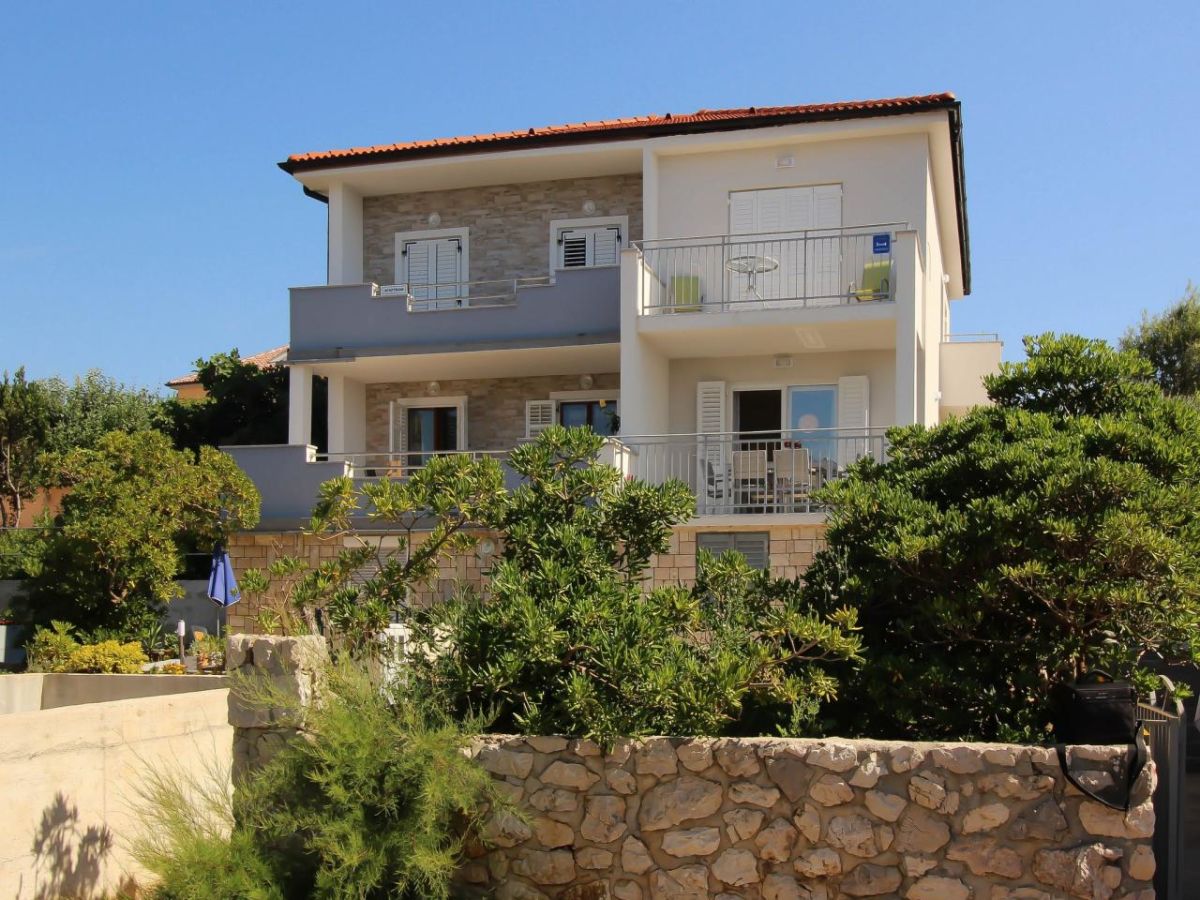 Holiday apartment Kristijan - Outdoor photo 4