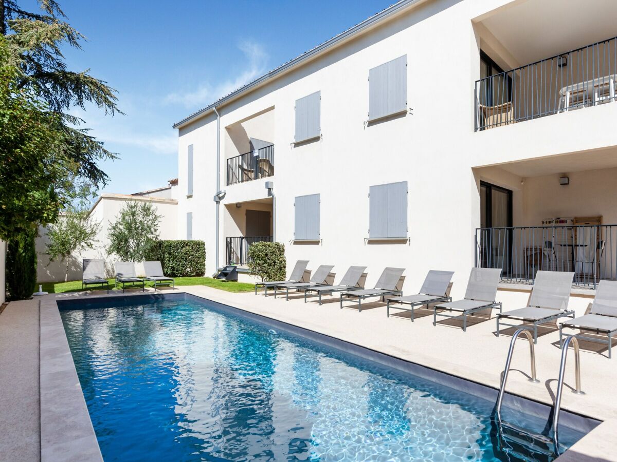Holiday house Attractive Holiday Home in Malaucène with Terrace - Outdoor photo 2