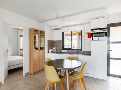 Holiday house Attractive Holiday Home in Malaucène with Terrace - Features photo 16