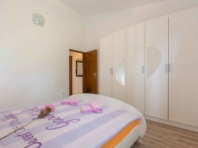 Holiday house Sejdi with private pool - Features photo 9