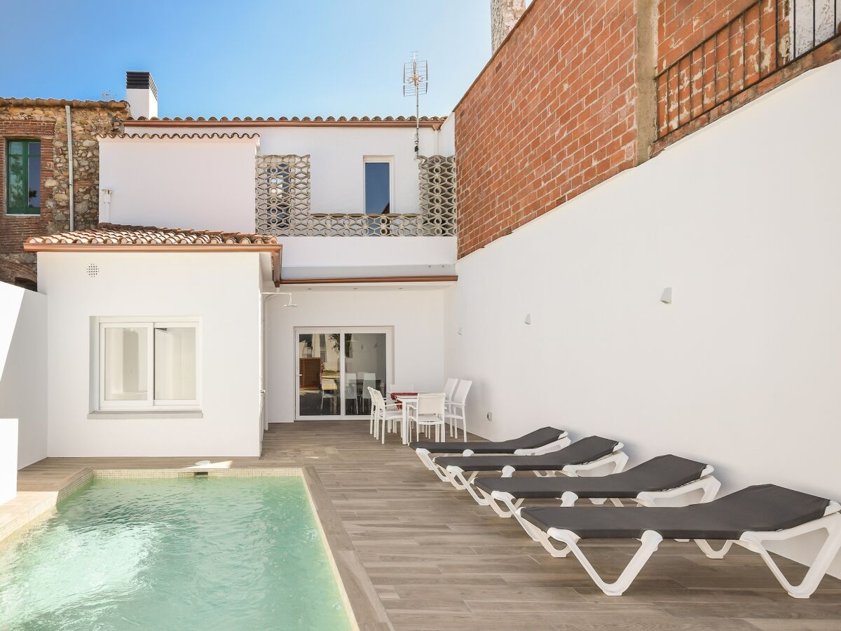 Holiday house Villa in Santa Cristina near Beaches & Pool