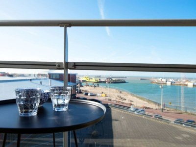 Apartment Sea-view apartment with balcony - Outdoor photo 5