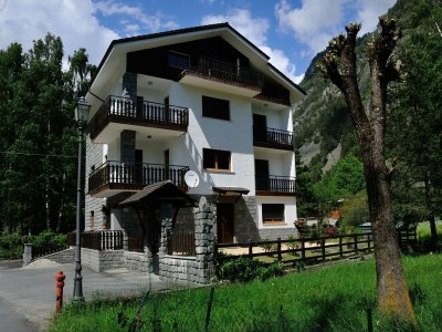 Chalet Großzügiges Chalet in Antey-Saint-André in Skigebietnähe - Chalet